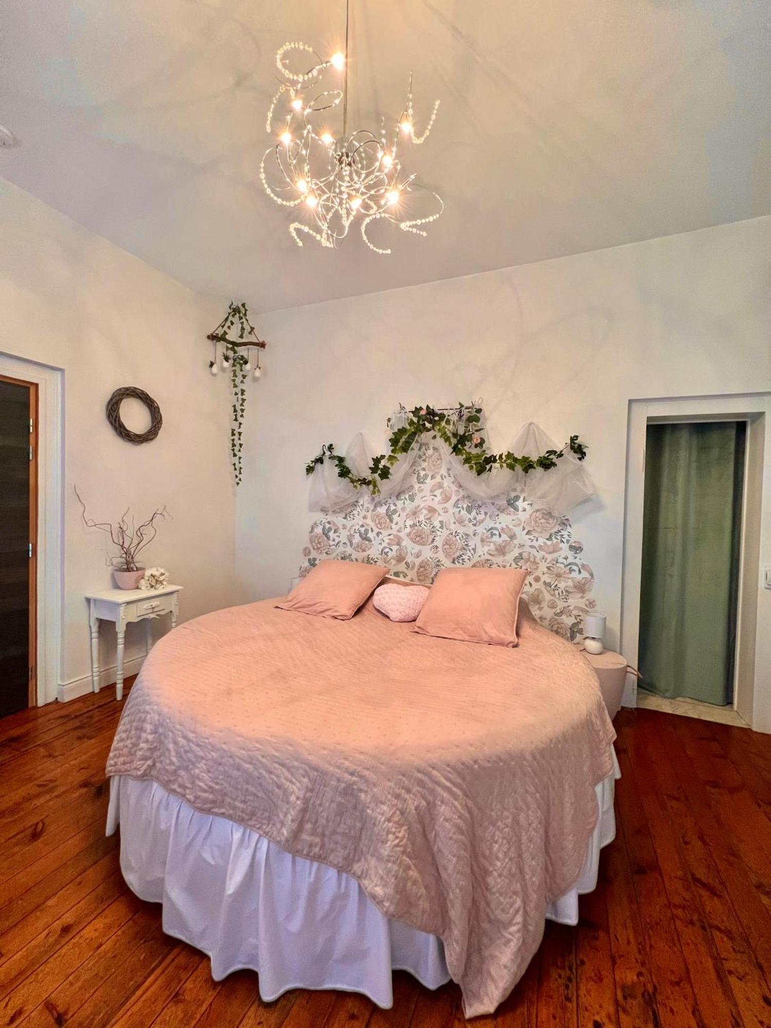 Domaine Des Anges Bed & Breakfast Avesnes-sur-Helpe Eksteriør bilde