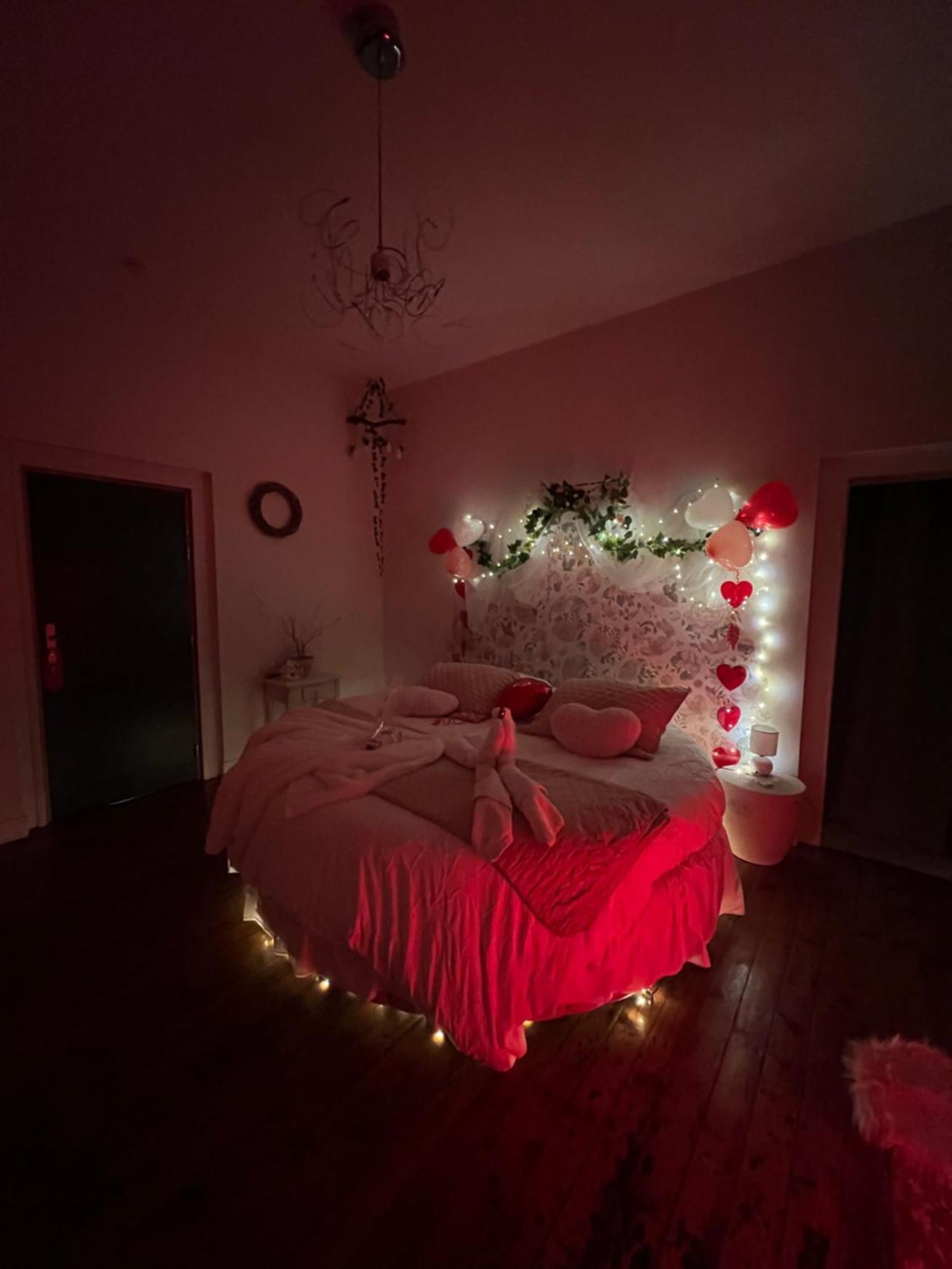 Domaine Des Anges Bed & Breakfast Avesnes-sur-Helpe Eksteriør bilde