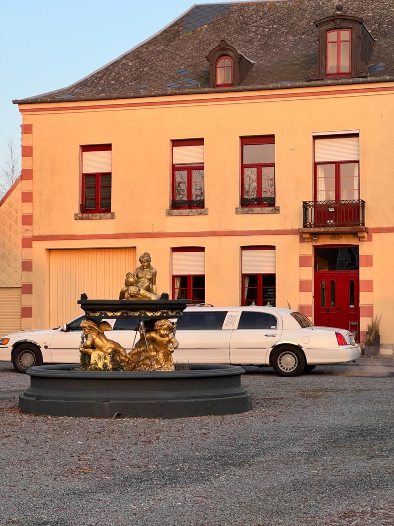 Domaine Des Anges Bed & Breakfast Avesnes-sur-Helpe Eksteriør bilde