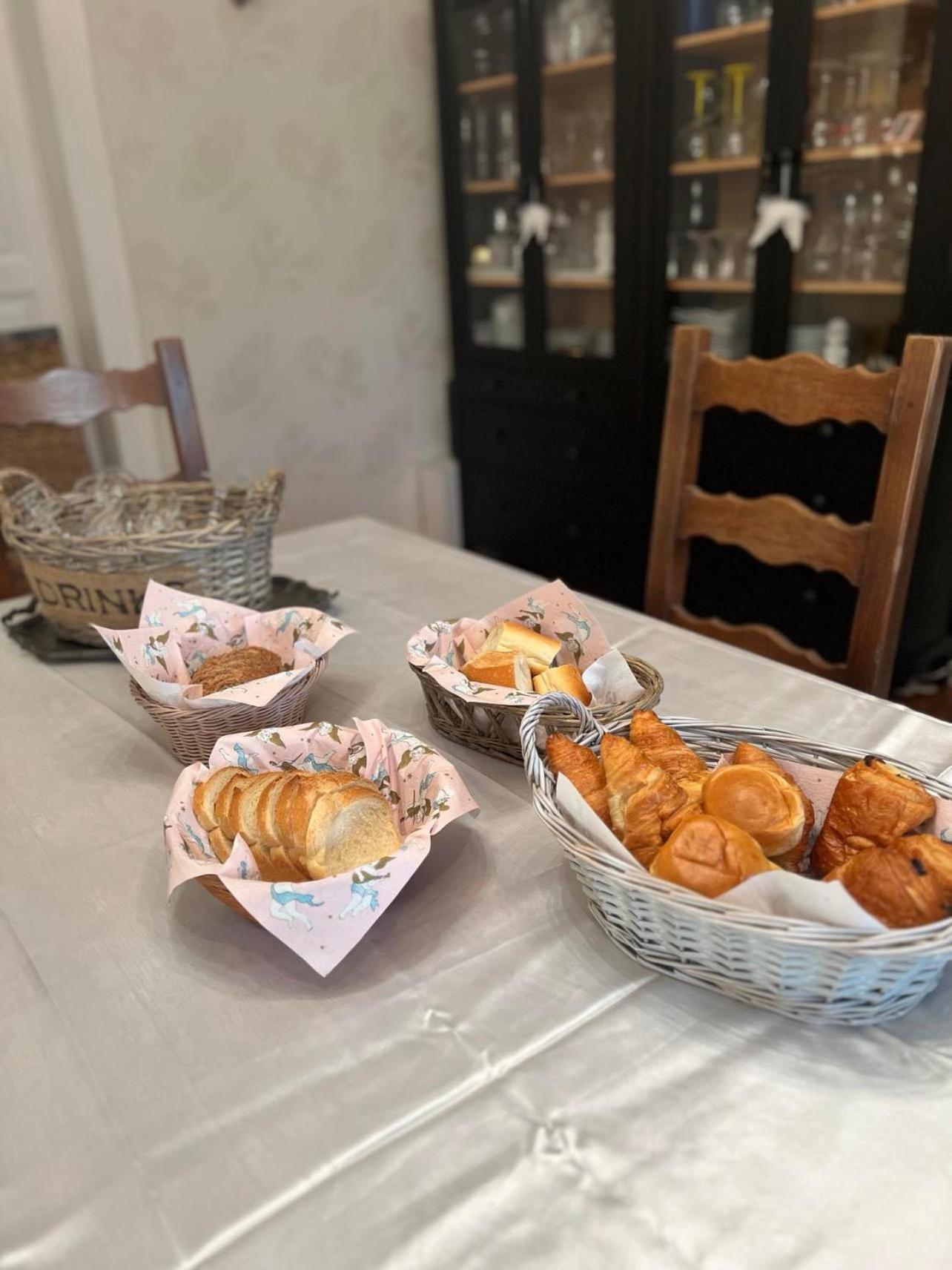 Domaine Des Anges Bed & Breakfast Avesnes-sur-Helpe Eksteriør bilde